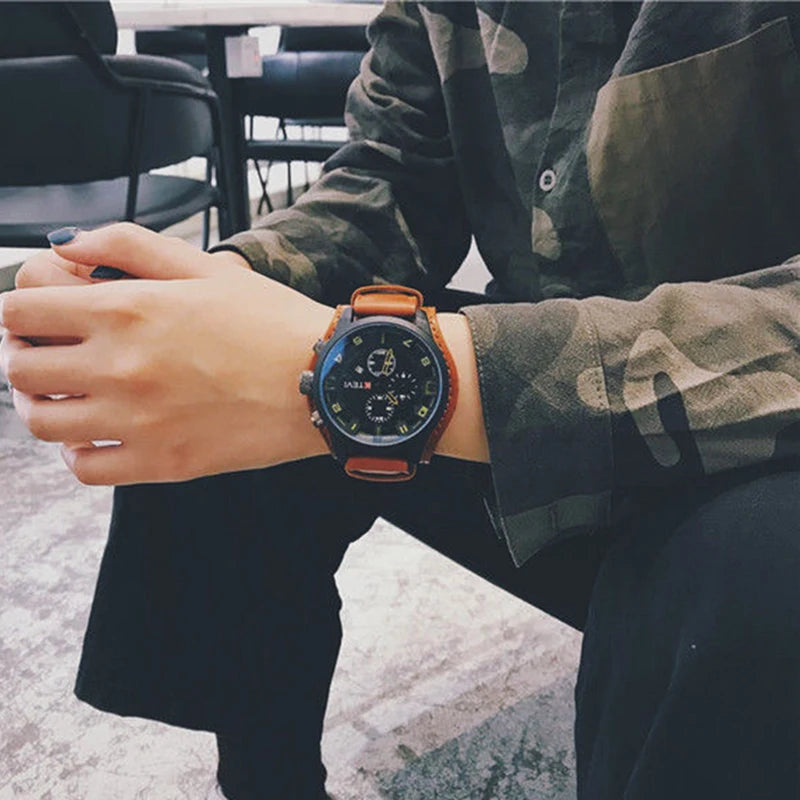YIKAZE Retro Men's Watches Classic Luxury Business Quartz Watch Fashion Big Dial Leather Strap Date Military Wristwatch for Men