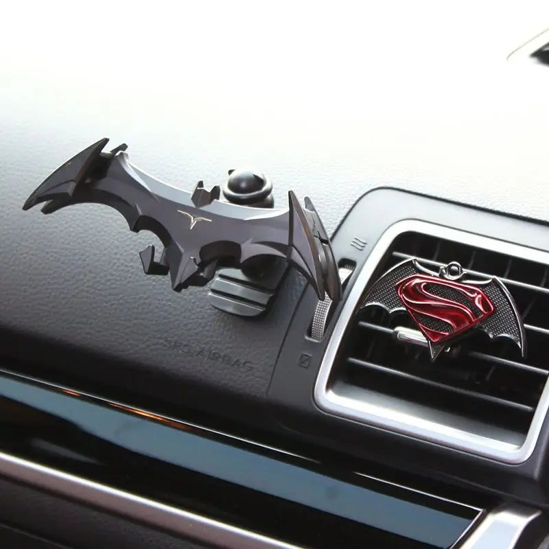 hot Arrival Batman Gravity Buckle Type Car Phone Holders Air Outlet Navigation Support Frame Suitable For All 4-6.5 Inch Device